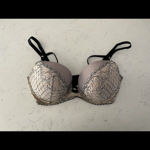 Victoria’s Secret Push Up Bra with Harness 36DD